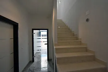 Kuzma Split