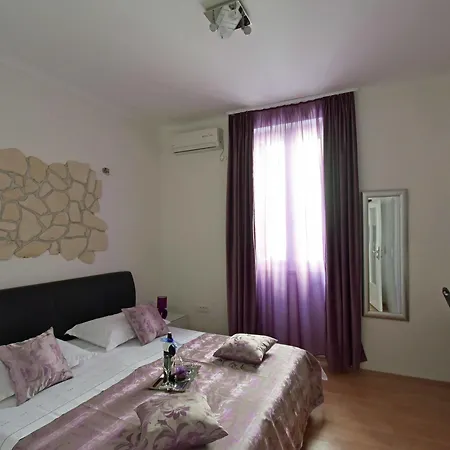 Kuzma Hotel 4*